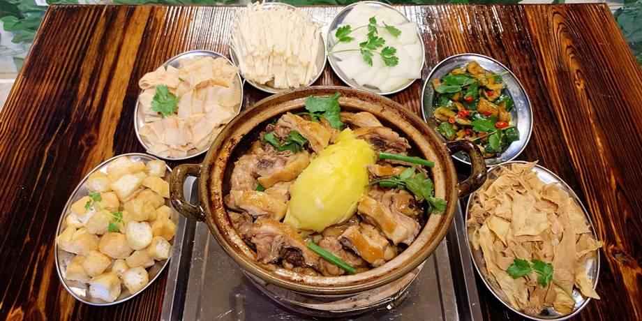 瑶山瓦煲鸡(高明店)