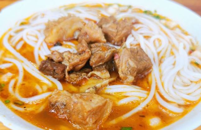 芙蓉镇刘晓庆米豆腐