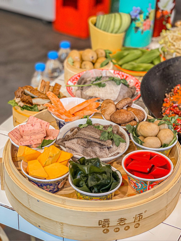 嚼老师毛肚火锅(空港新城店)