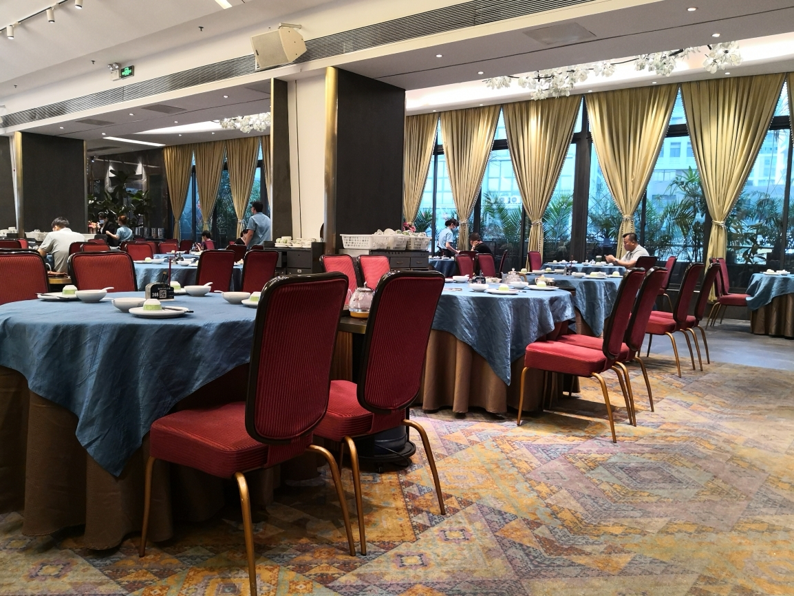 汤臣华府酒楼(南庄绿岛湖店)