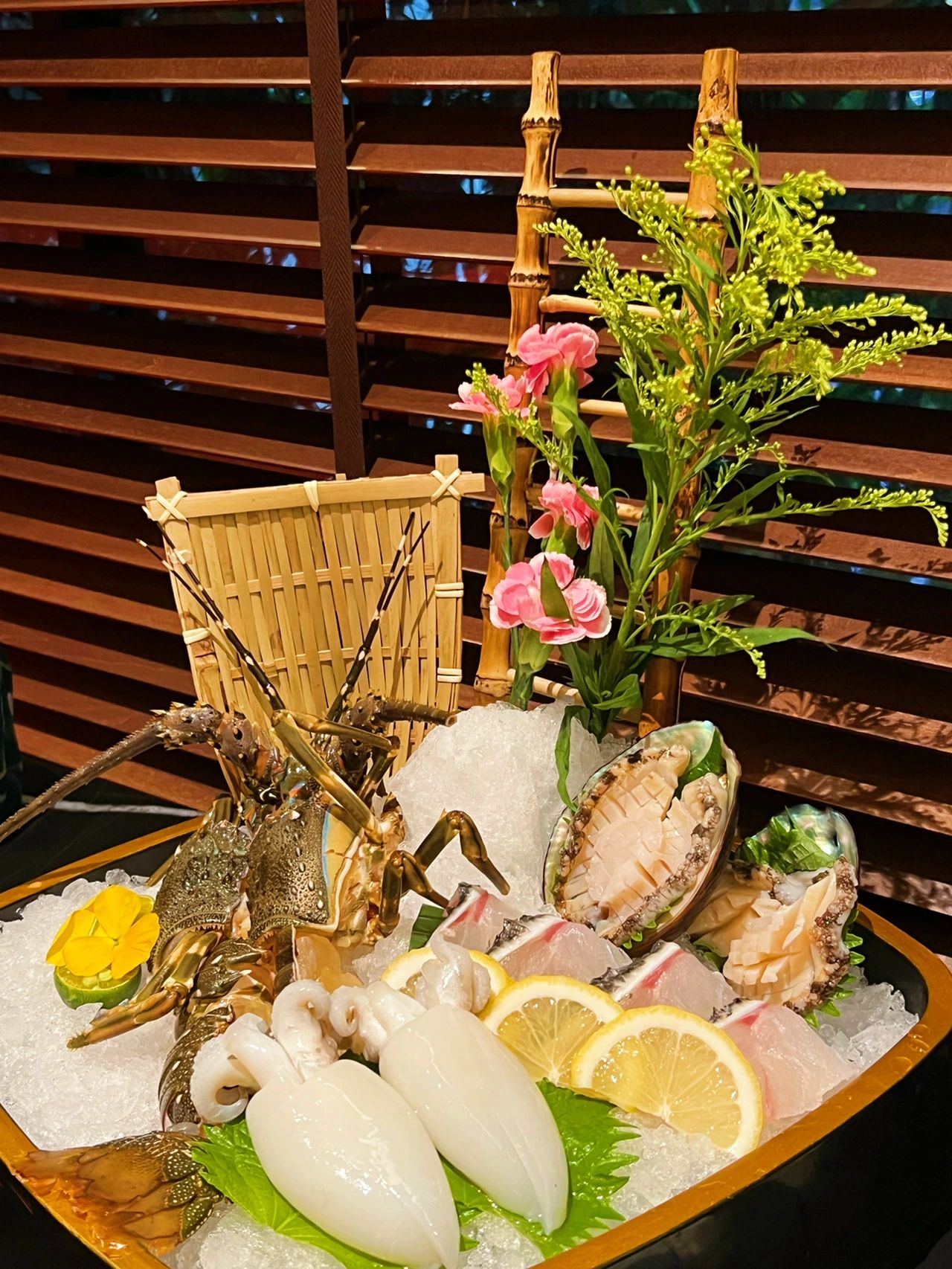 鲤酒翡萃·港式海鲜火锅