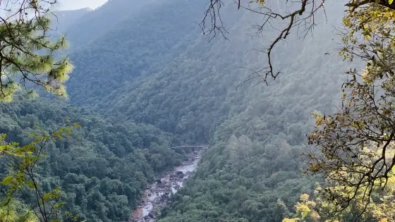芒玉大峽谷