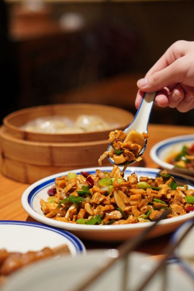 荣家小吃(灵湖湖畔店)