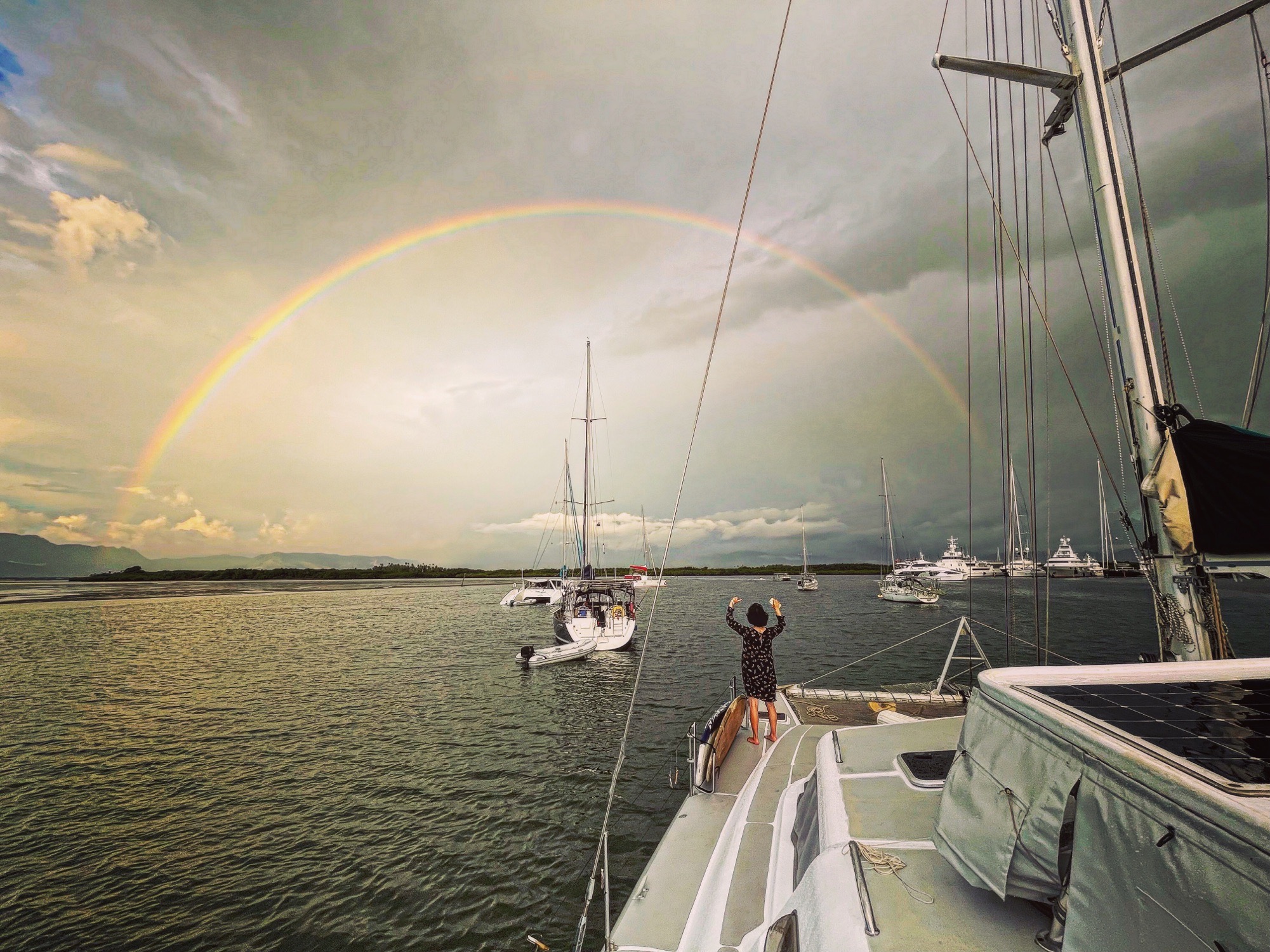 海上双彩虹-一个月的双体风帆游艇旅居生活