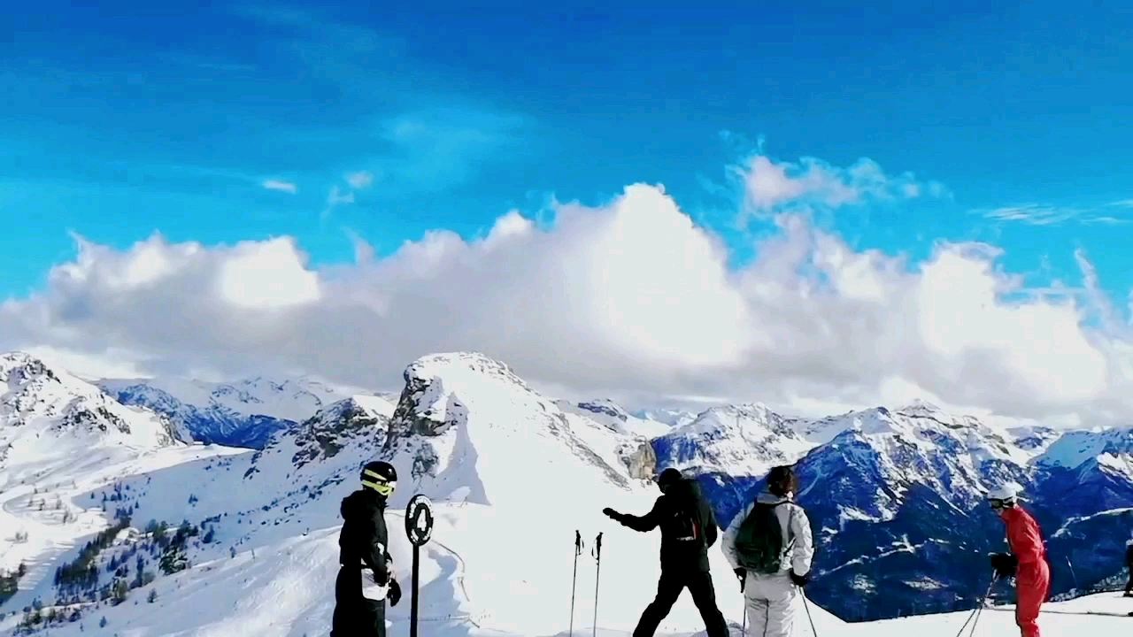 超美，这个位于法国尚鲁斯和天边连接的滑雪场