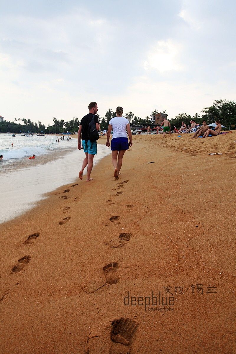 ［发现•锡兰］之 乌纳瓦图纳 乌纳瓦图纳海滩靠近加勒古堡，以美丽的海滩和珊瑚闻名，还是斯里兰卡著名的