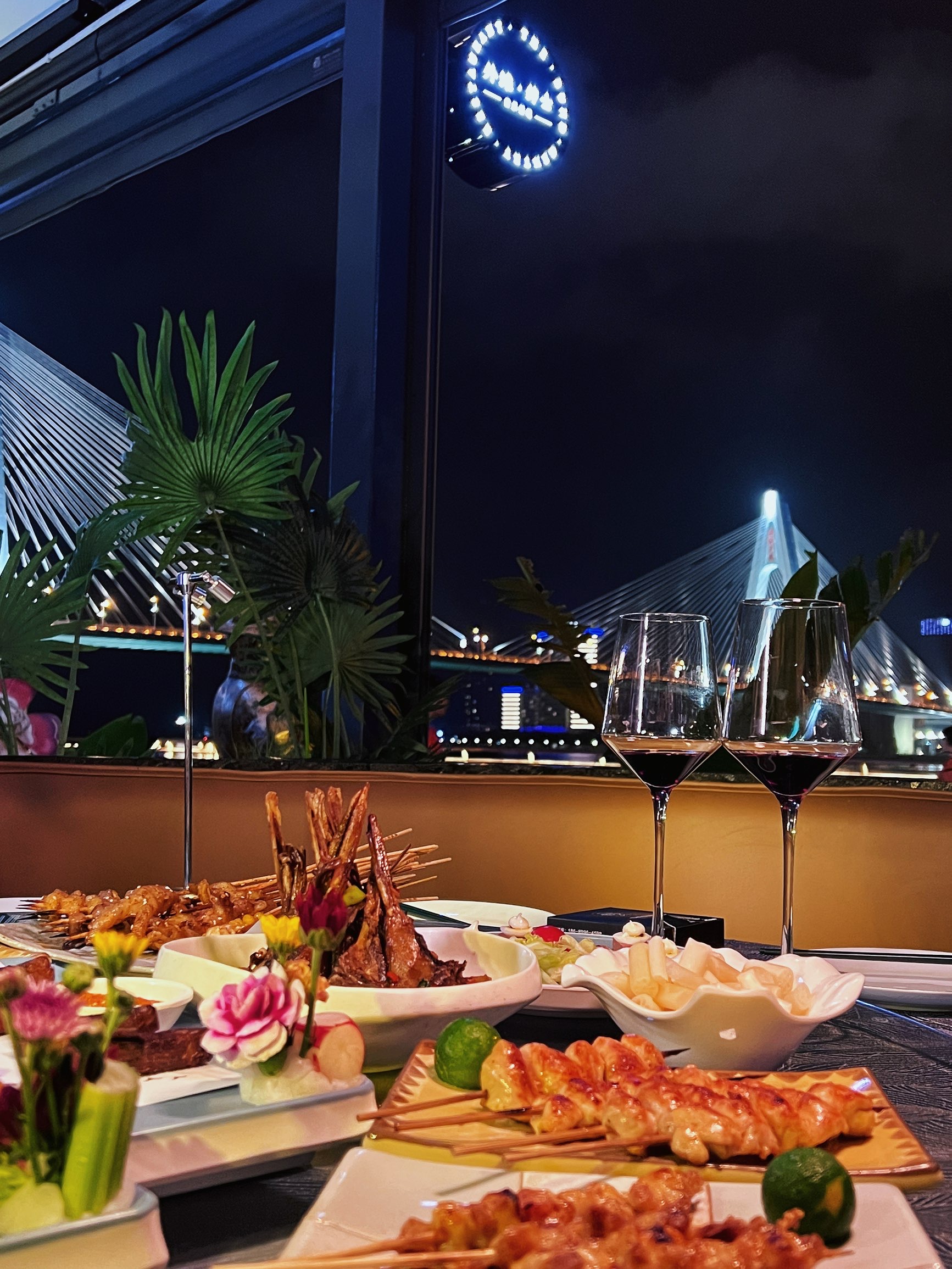 外滩·星空之境(云洞图书馆店)