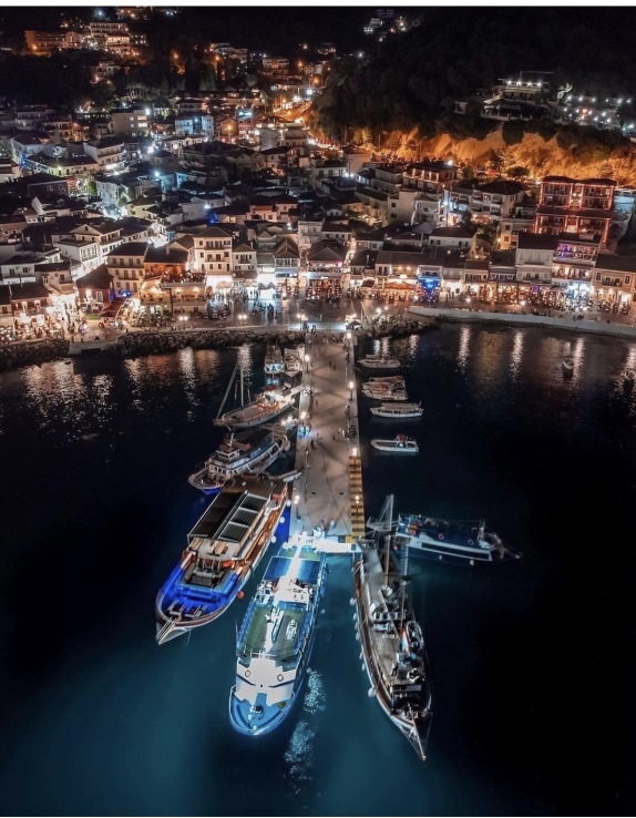 Lichnos Panorama餐厅图片