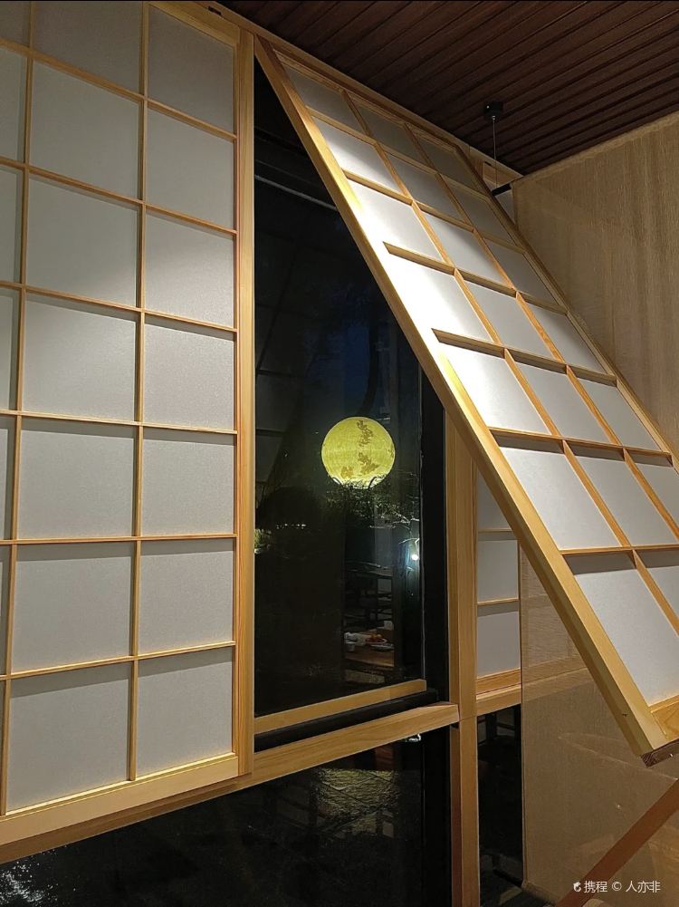 Gallery 4