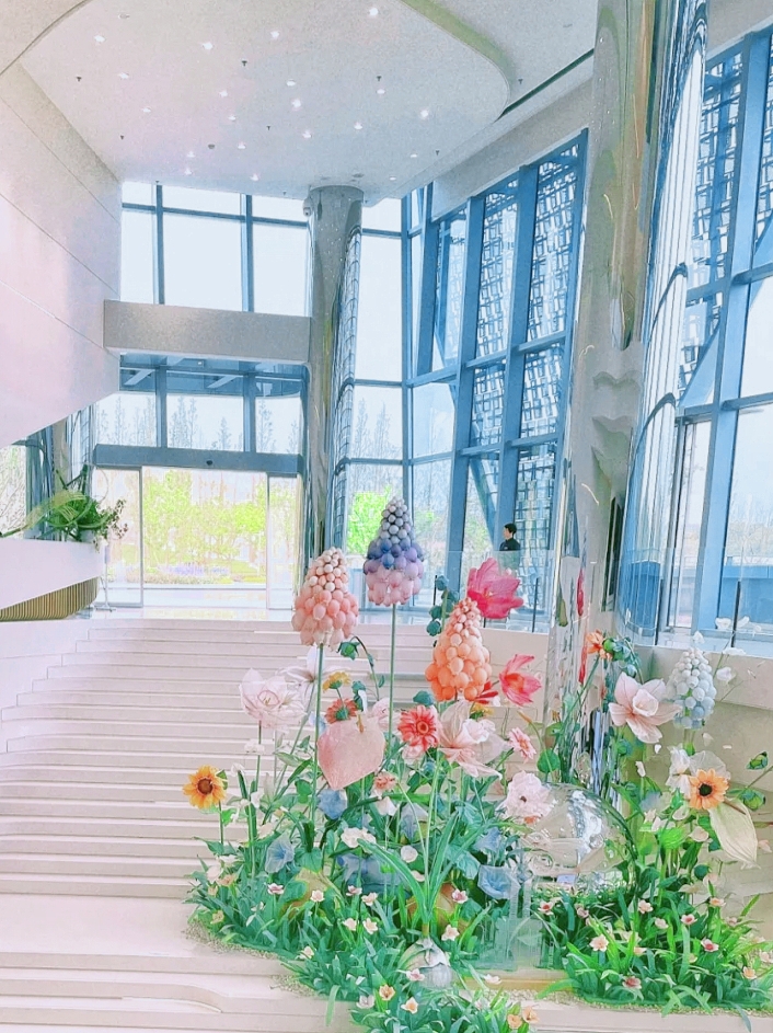 重庆艺术馆花展舞掉进童话里的·秘密花园