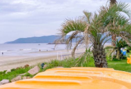 基湖沙滩景点图片