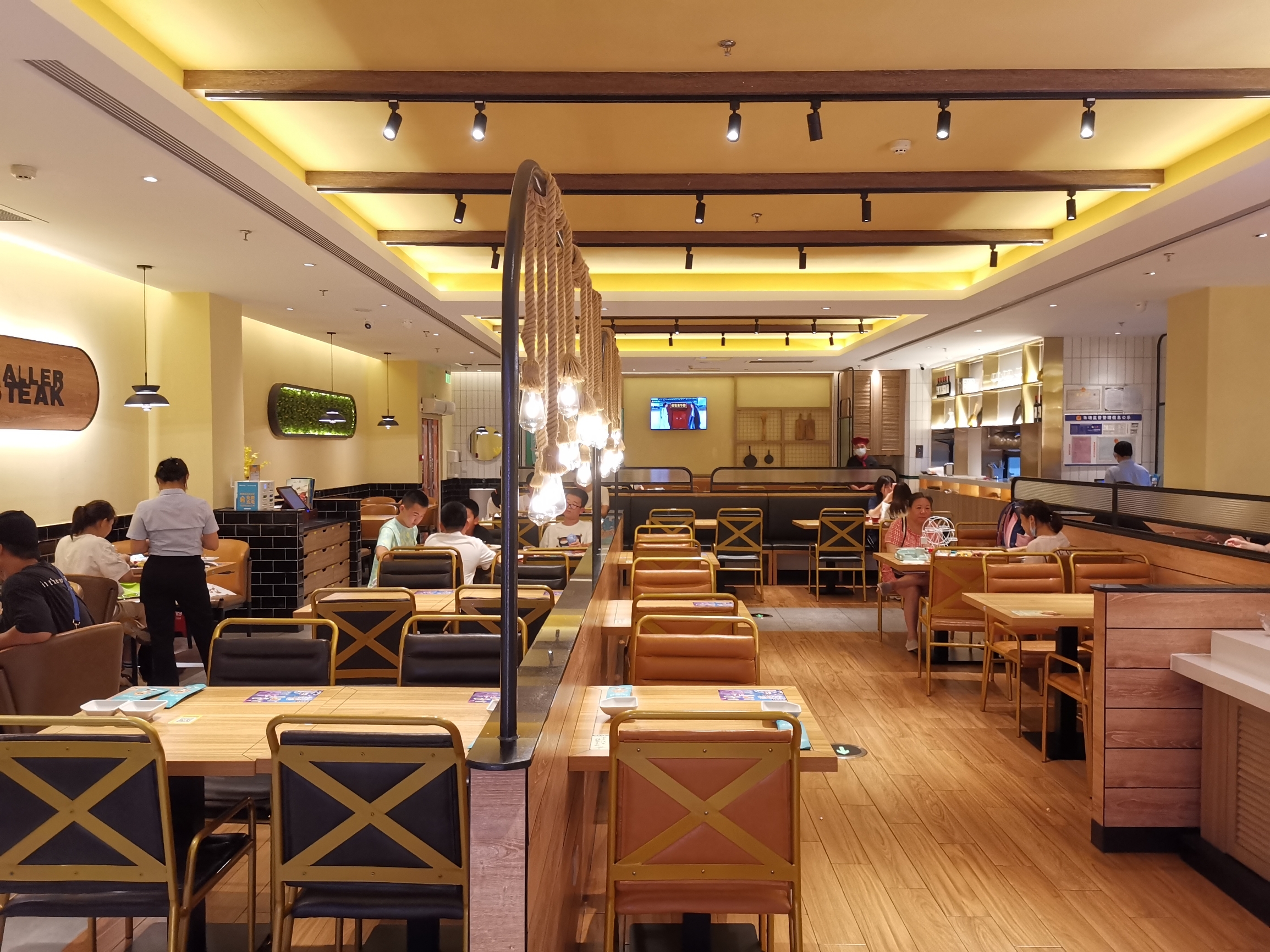 豪客来牛排(悦方IDMALL店)