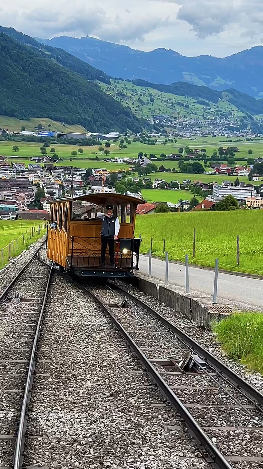 阿尔卑斯小火车～