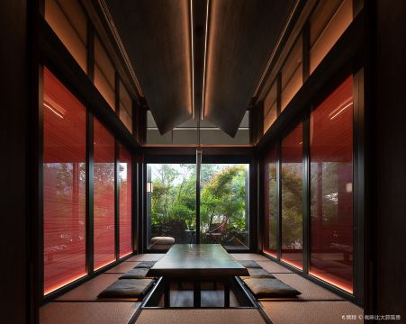 Gallery 2