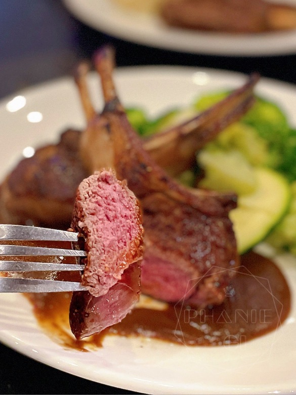 Dickens Restaurant Markham餐厅图片