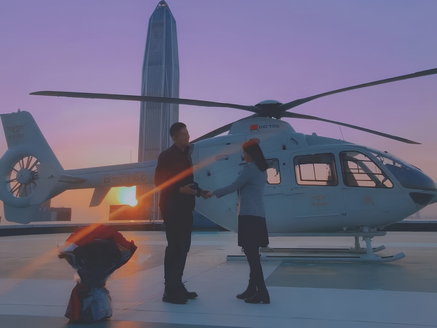 深圳直升机包机求婚与静态拍摄