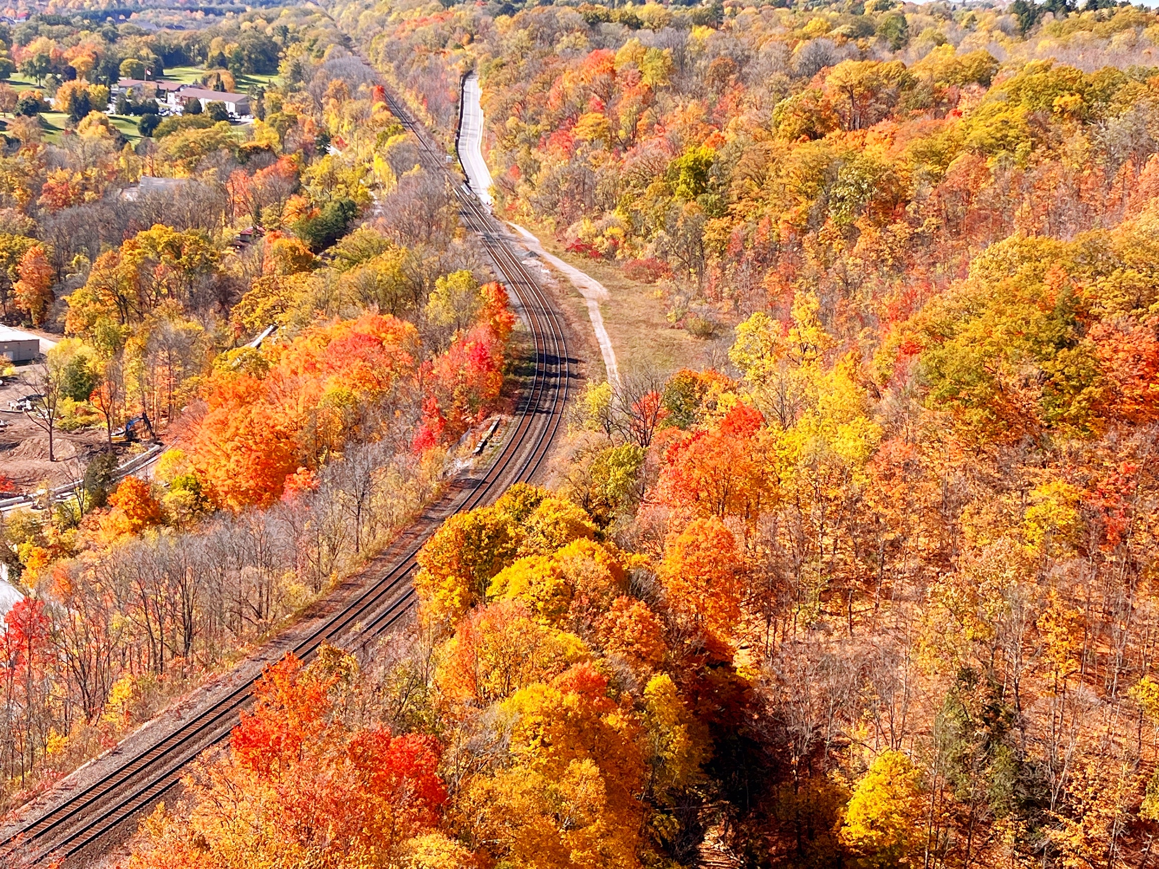 Dundas Peak赏枫，打卡Dundas小镇