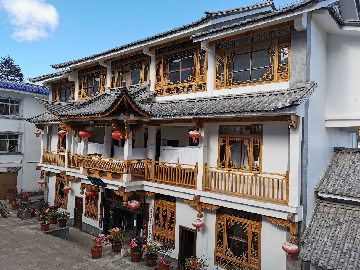 普彤寺塔