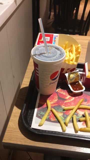 一个人吃肯德基,想上厕所又怕东西被收-携程攻略