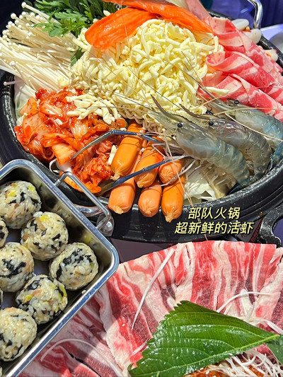 地道美味的韩料店里偶遇小小撞脸民国🥰