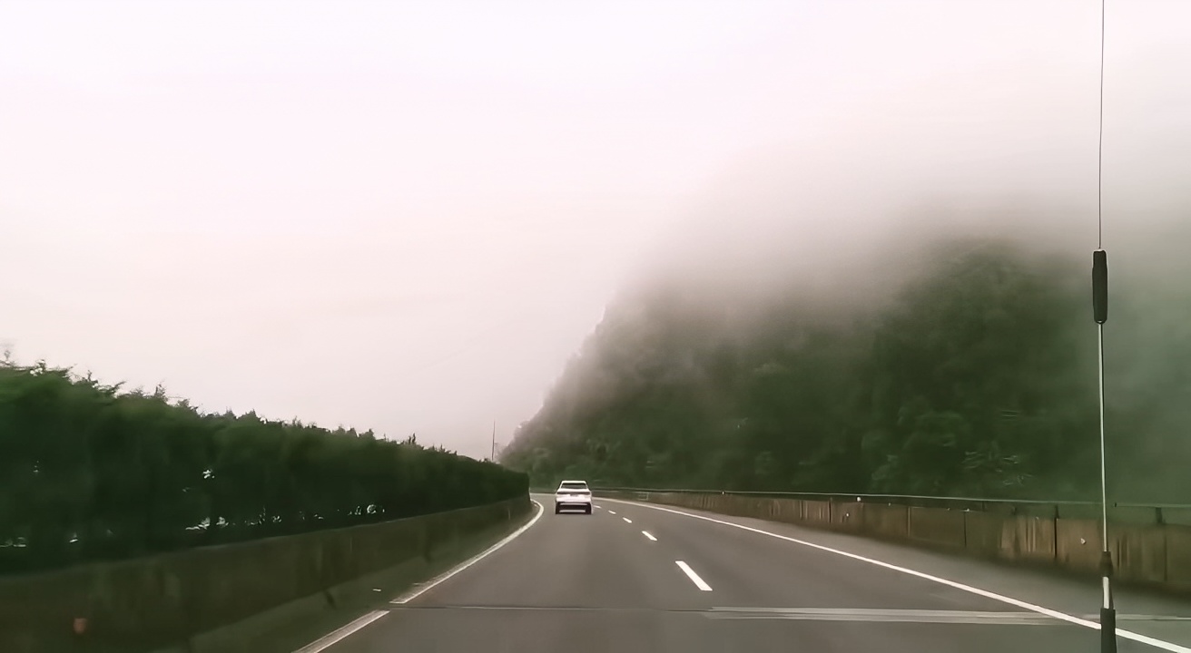 雅西高速—云上的高速公路
