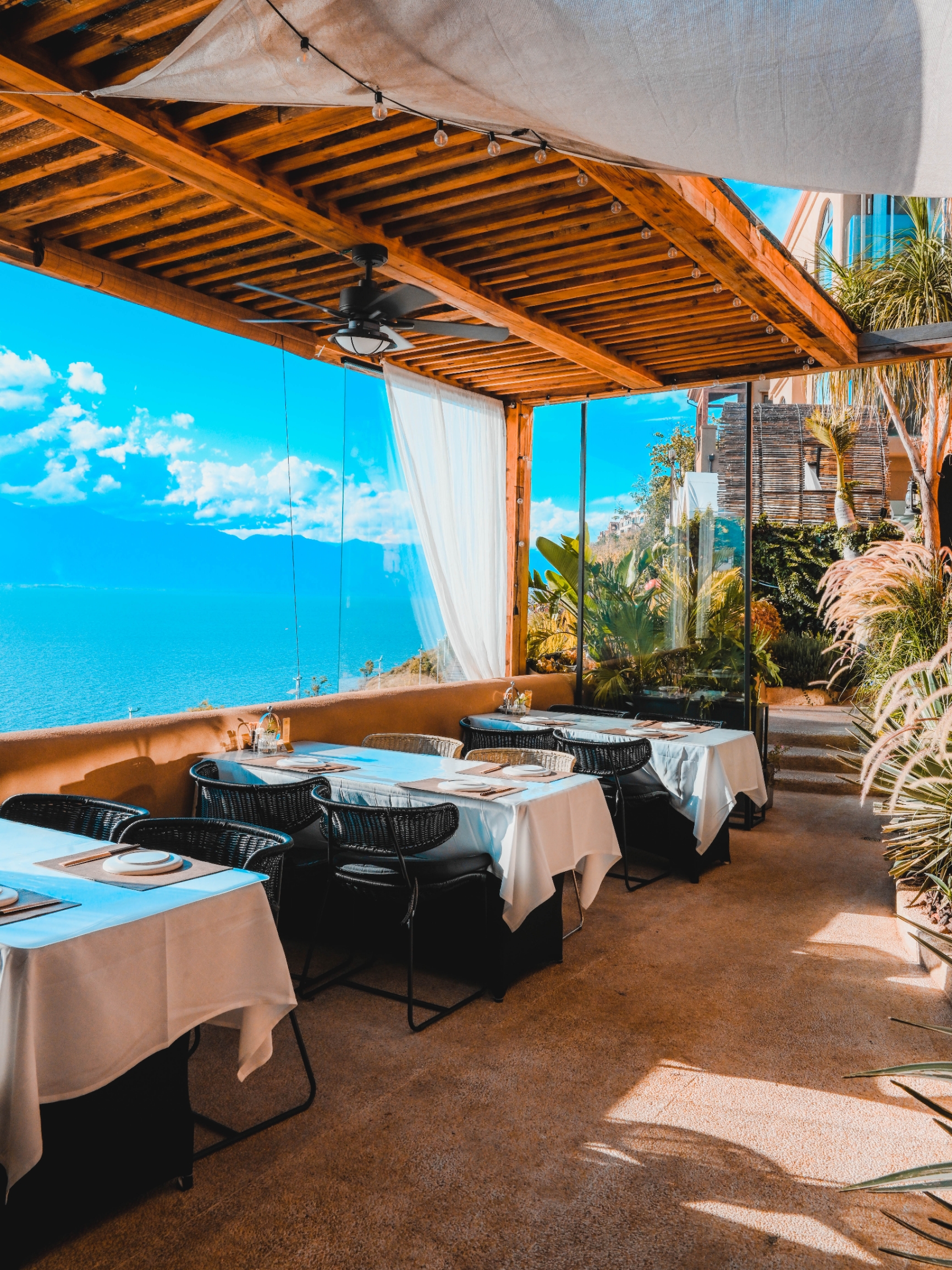 六阅·海东方悬崖海景酒店(大理洱海旗舰店)·海东方悬崖海景餐厅餐厅图片