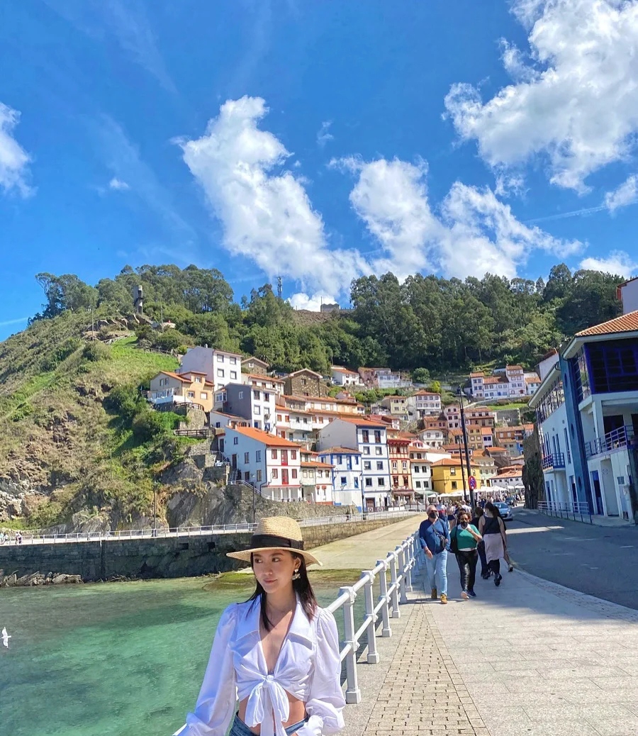 Cudillero Asturias西班牙北部小渔村  北部真的太好吃了，google map.上随