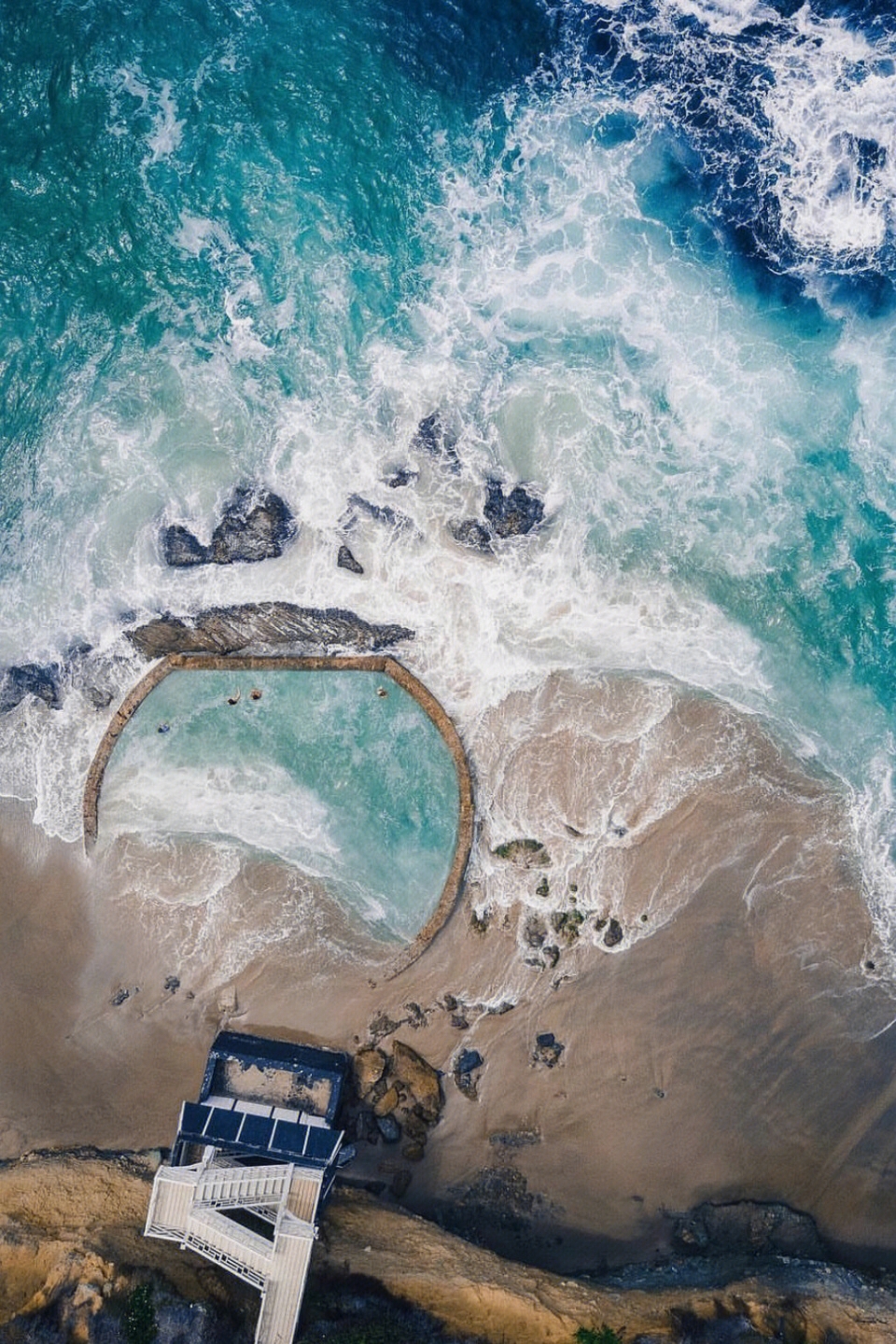 加州富人海 用海滩做了一枚戒指了
