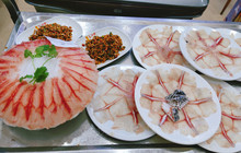 红翻天美食城(锦州新城店)餐厅图片