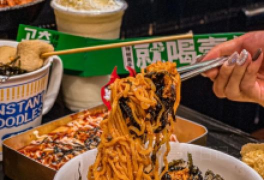 临江街夜市-通化街夜市景点图片