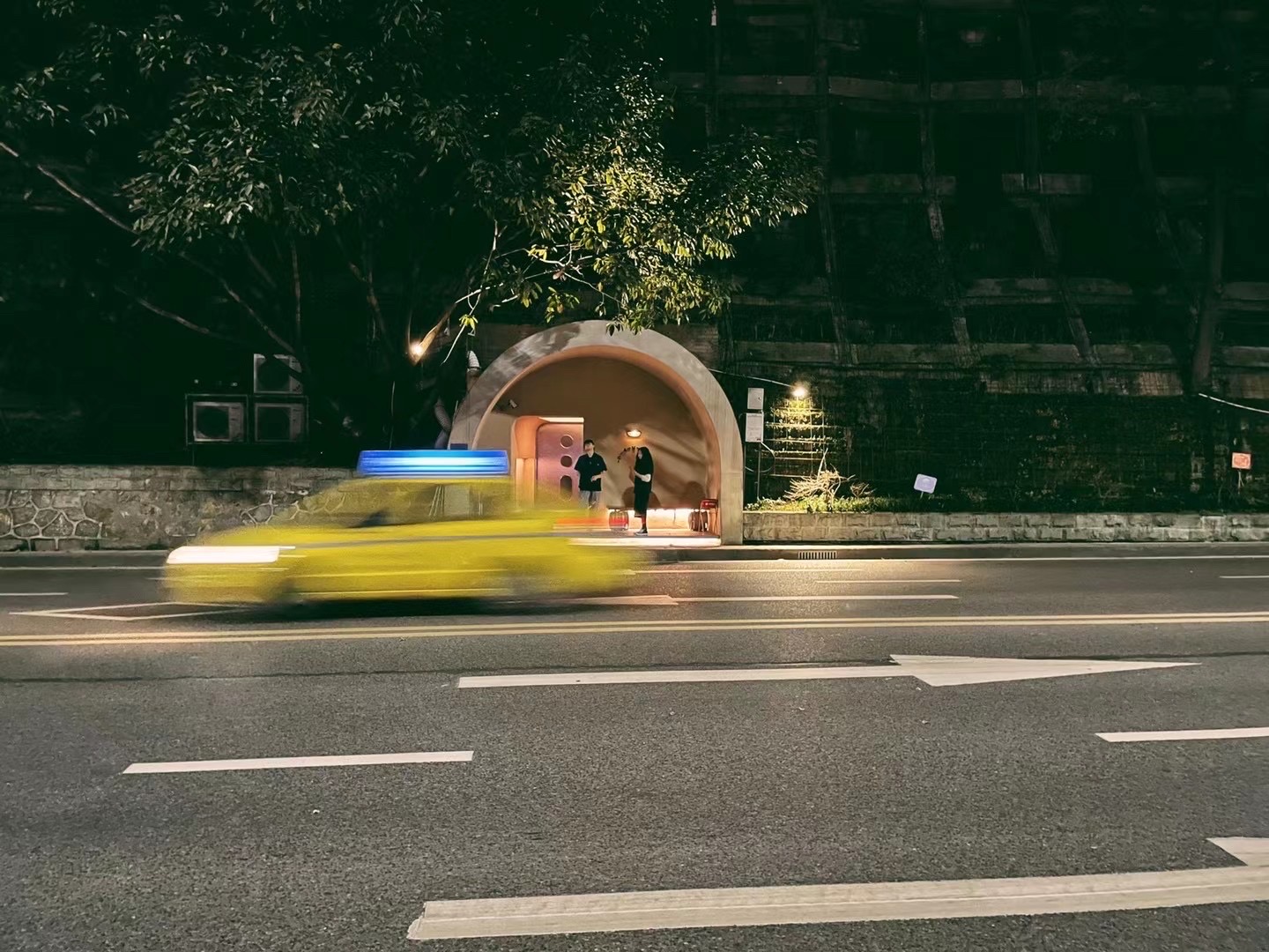 来重庆旅游一定不能错过的防空洞酒吧