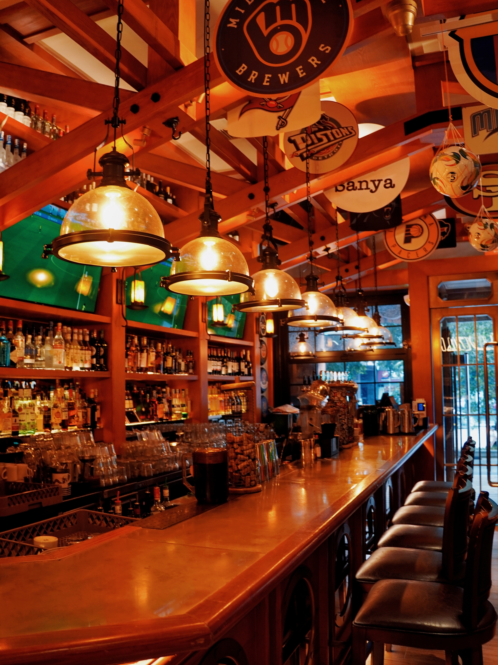 Dolphin海豚美式西餐厅(大东海店)