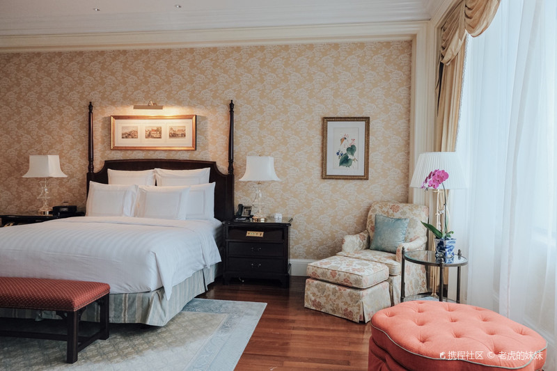 北京丽思卡尔顿酒店(华贸中心)