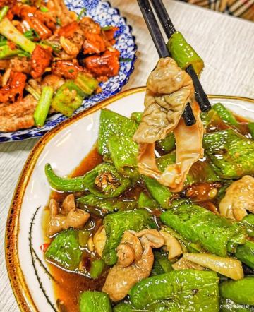 东北佬菜馆(湖前店)