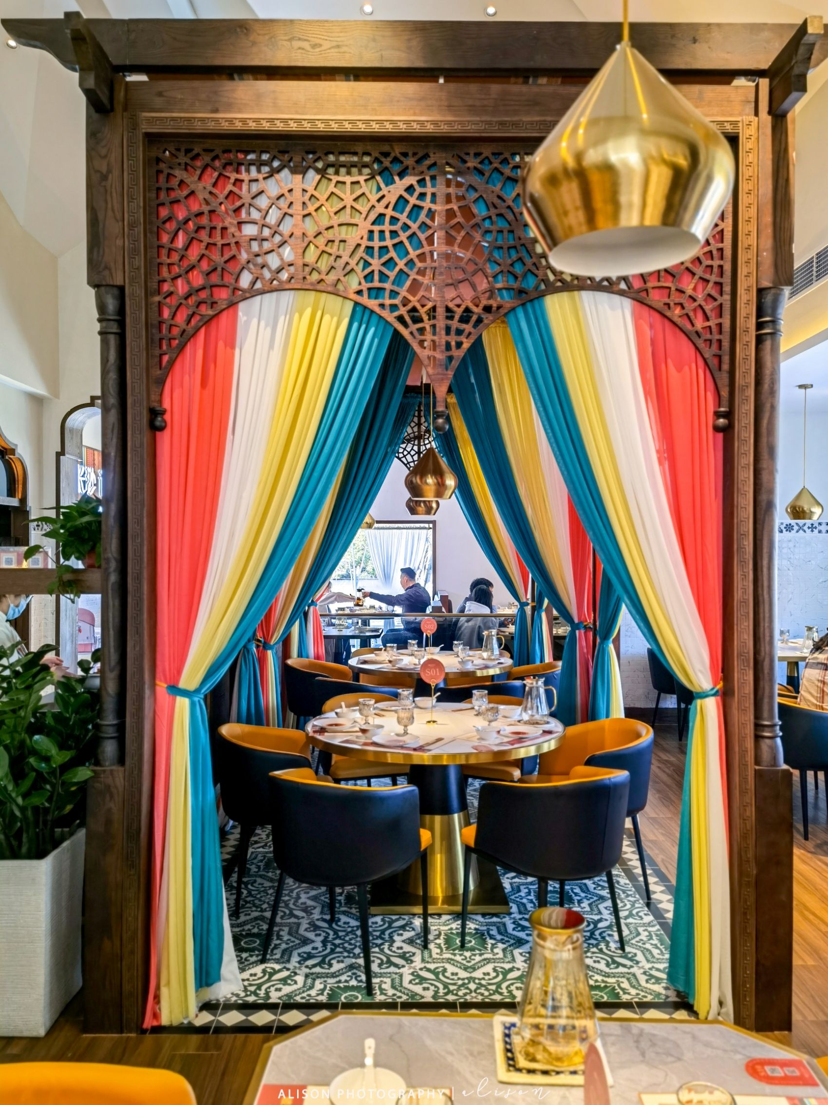 楼兰小洞天·新疆清真菜(溪悦荟店)