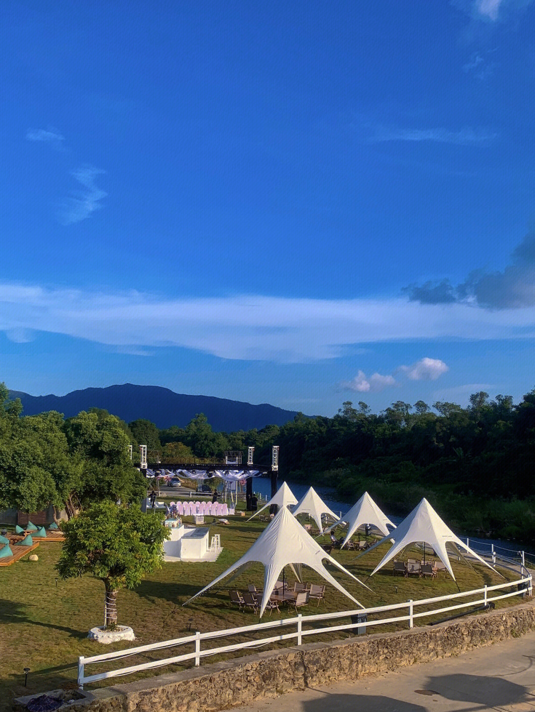 月亮湾生态农庄餐厅图片