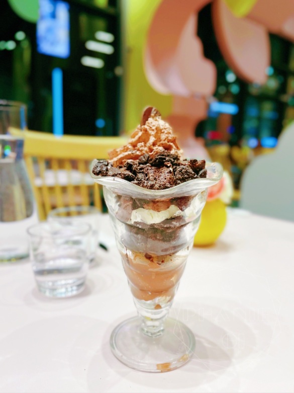 Demetres Downtown Markham餐厅图片