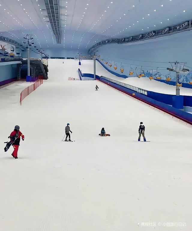 还不知道室内滑雪场有哪些?这期介绍快码住_都江堰成都融创乐园玩法