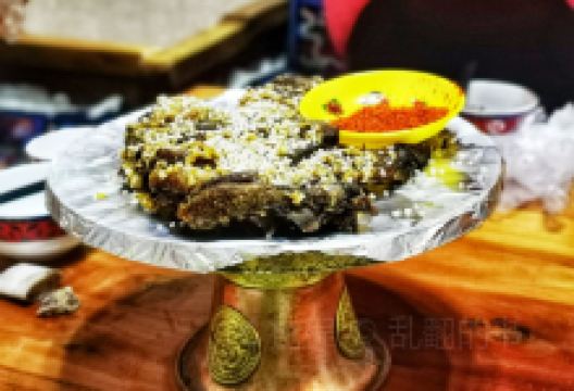 圣地卓龙藏家宴美食图片