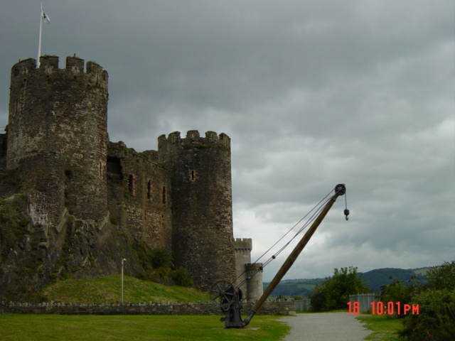 #公路上的风景 威尔士的卡纳冯城堡，十分壮观。