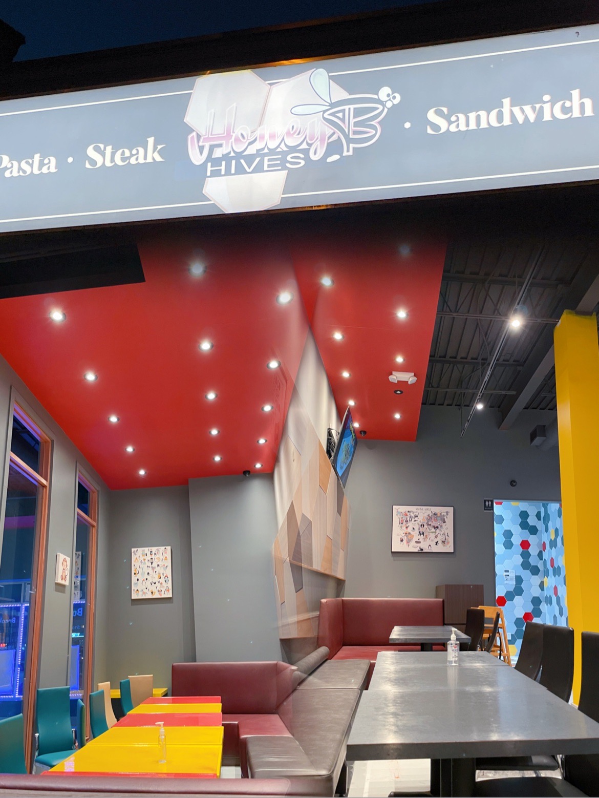 HoneyB Hives Restaurant