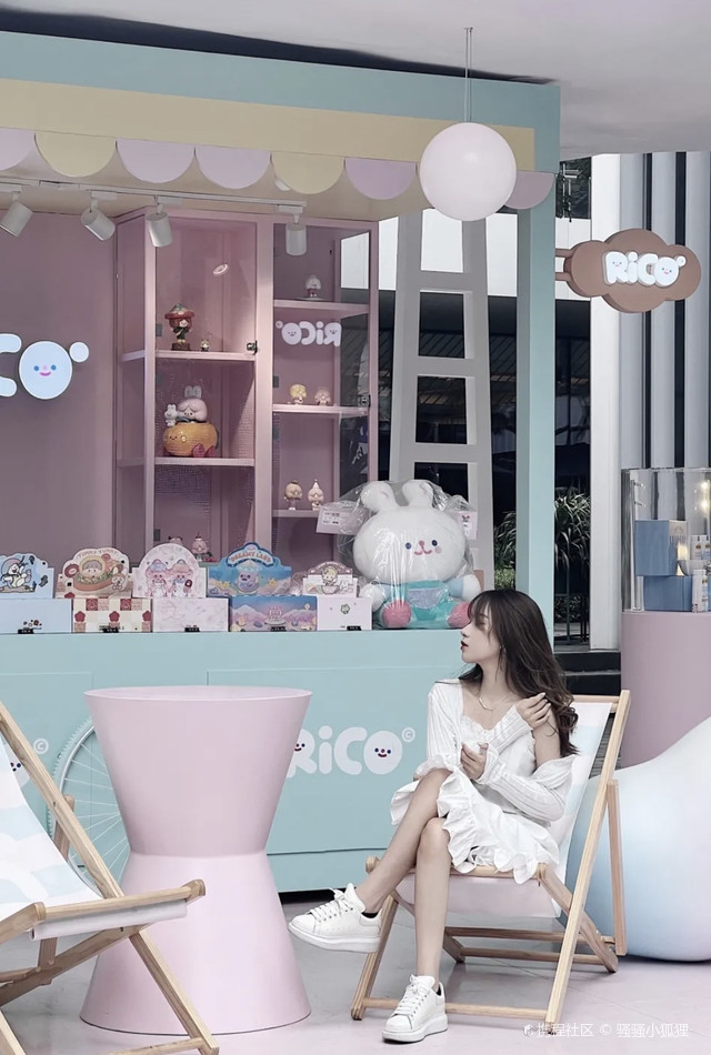 为什么晚上做梦总是梦见同一个女孩子呢?——探索梦境背后的深层含义与心理解析 为什么晚上做梦总是梦见同一个女孩子呢?——探索梦境背后的深层含义与心理解析