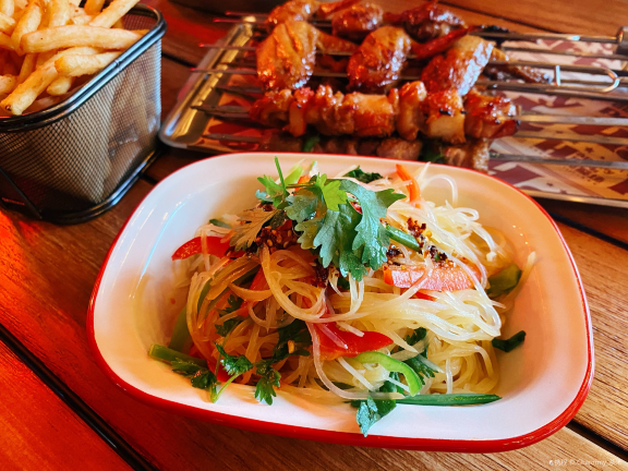 酣聚场Hangry Park美式BBQ餐吧