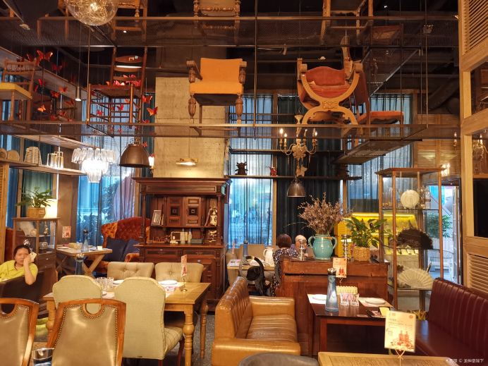 Gallery 4