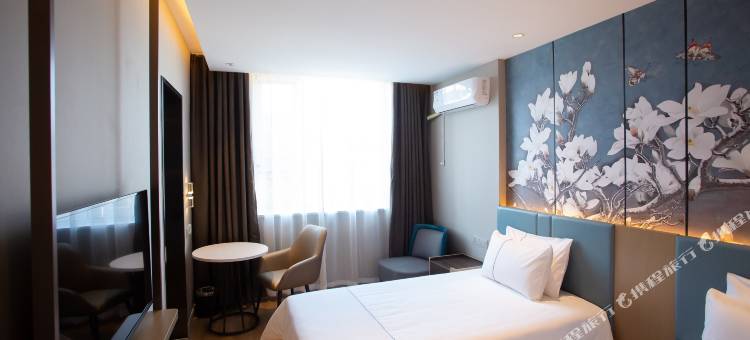 白玉兰酒店(正定古城隆兴寺店)图片