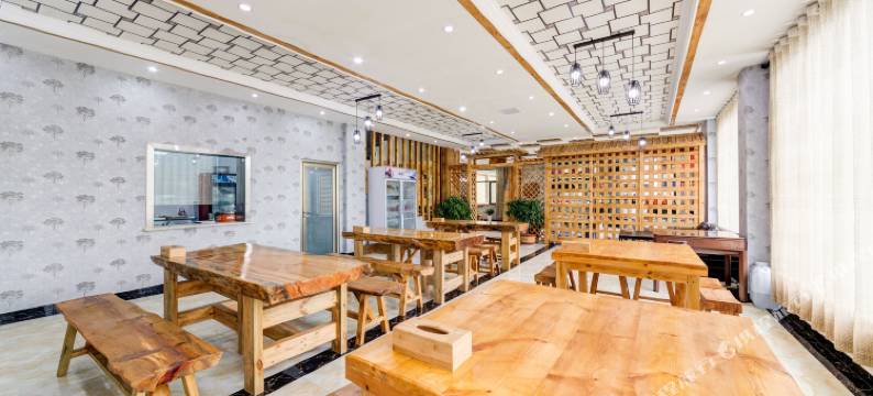 花筑·悦山居民宿(华山景区游客中心店)图片