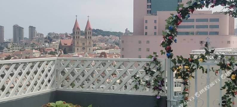 七月海岸LOFT花园海景美宿(青岛火车站栈桥店)图片