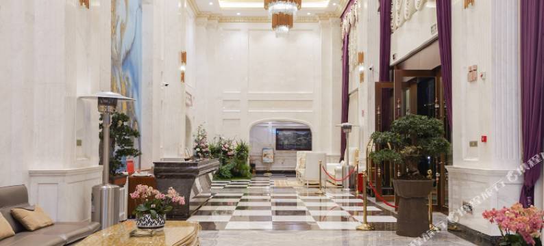 昆明秋德大酒店(滇池路大坝地铁站店)图片