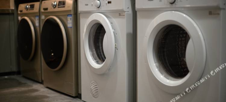 德信君亭酒店(温州南站银泰百货店)图片