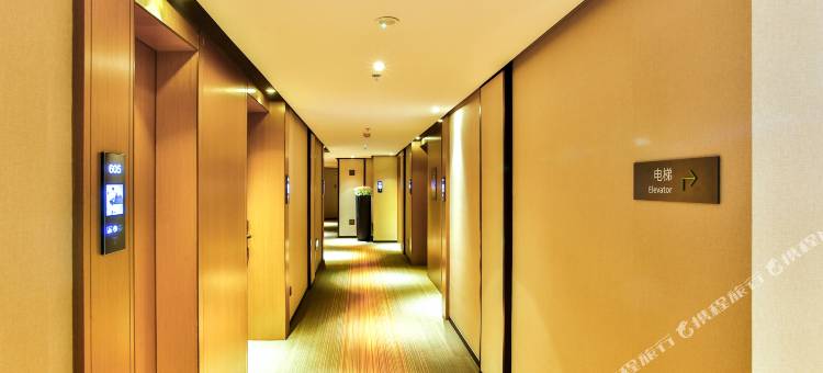 成都春熙路希尔顿欢朋酒店图片